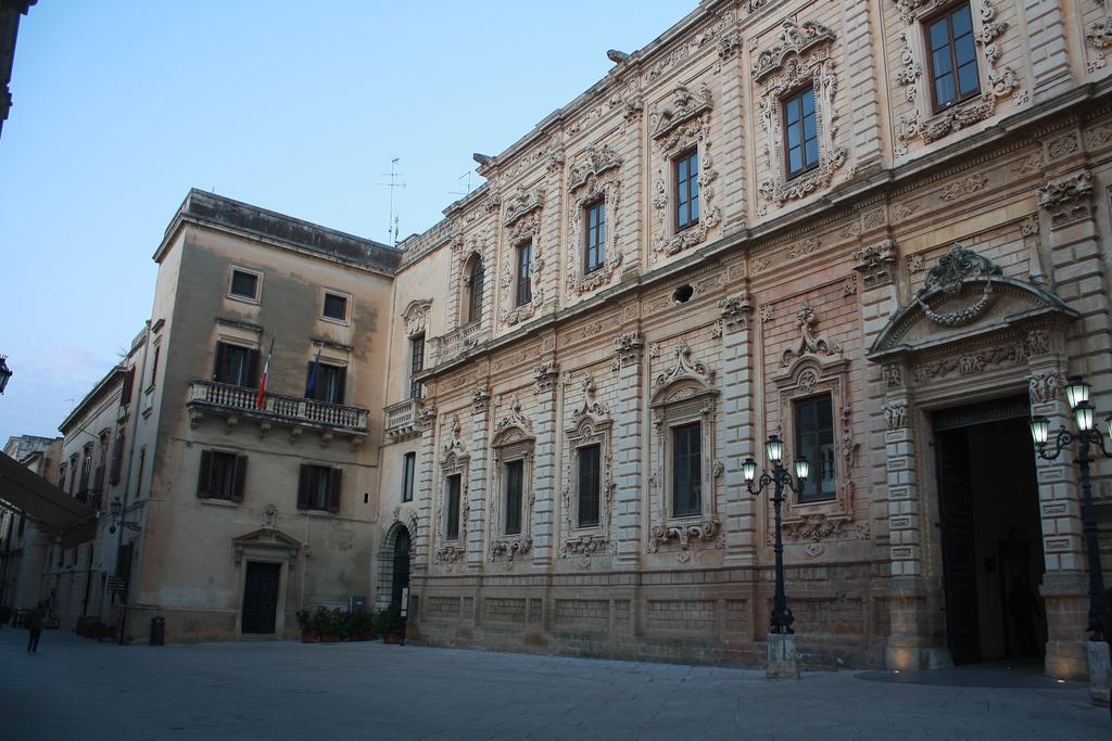 Apartamento La Dimora Di Paola Lecce Habitación foto